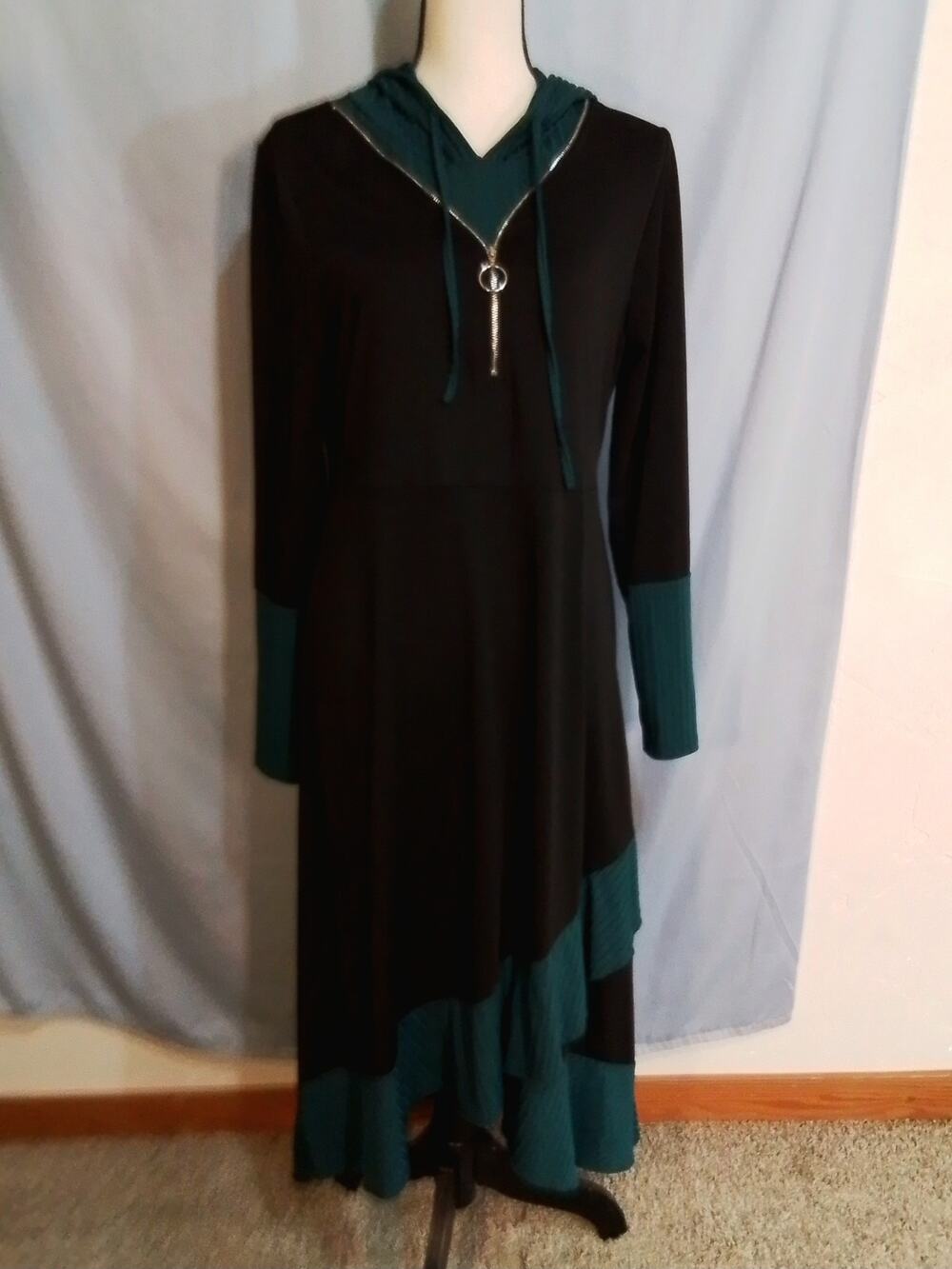 Shein, Black and Forest Green hooded dress with zipper at neck.
